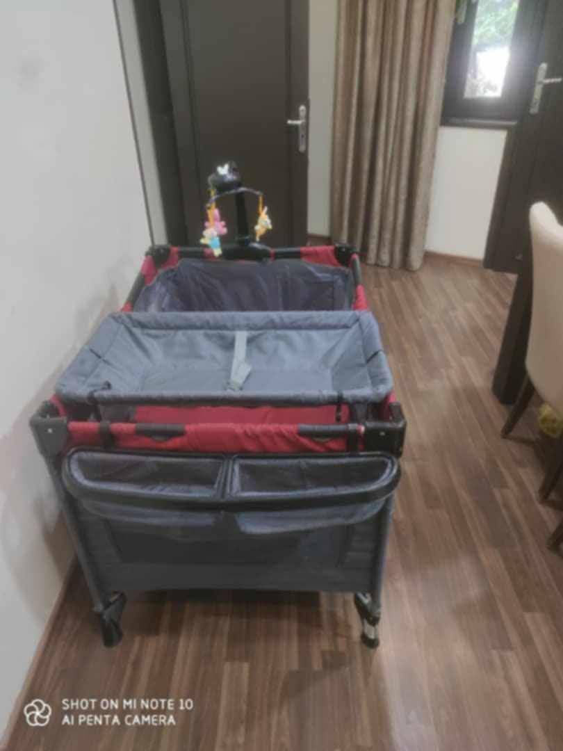 تخت وبارك بيبي  شبه جديد