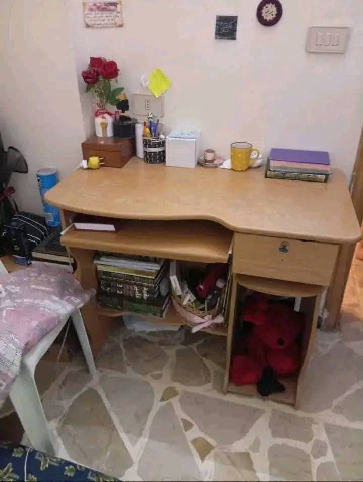 مجموعة أغراض مستعملة