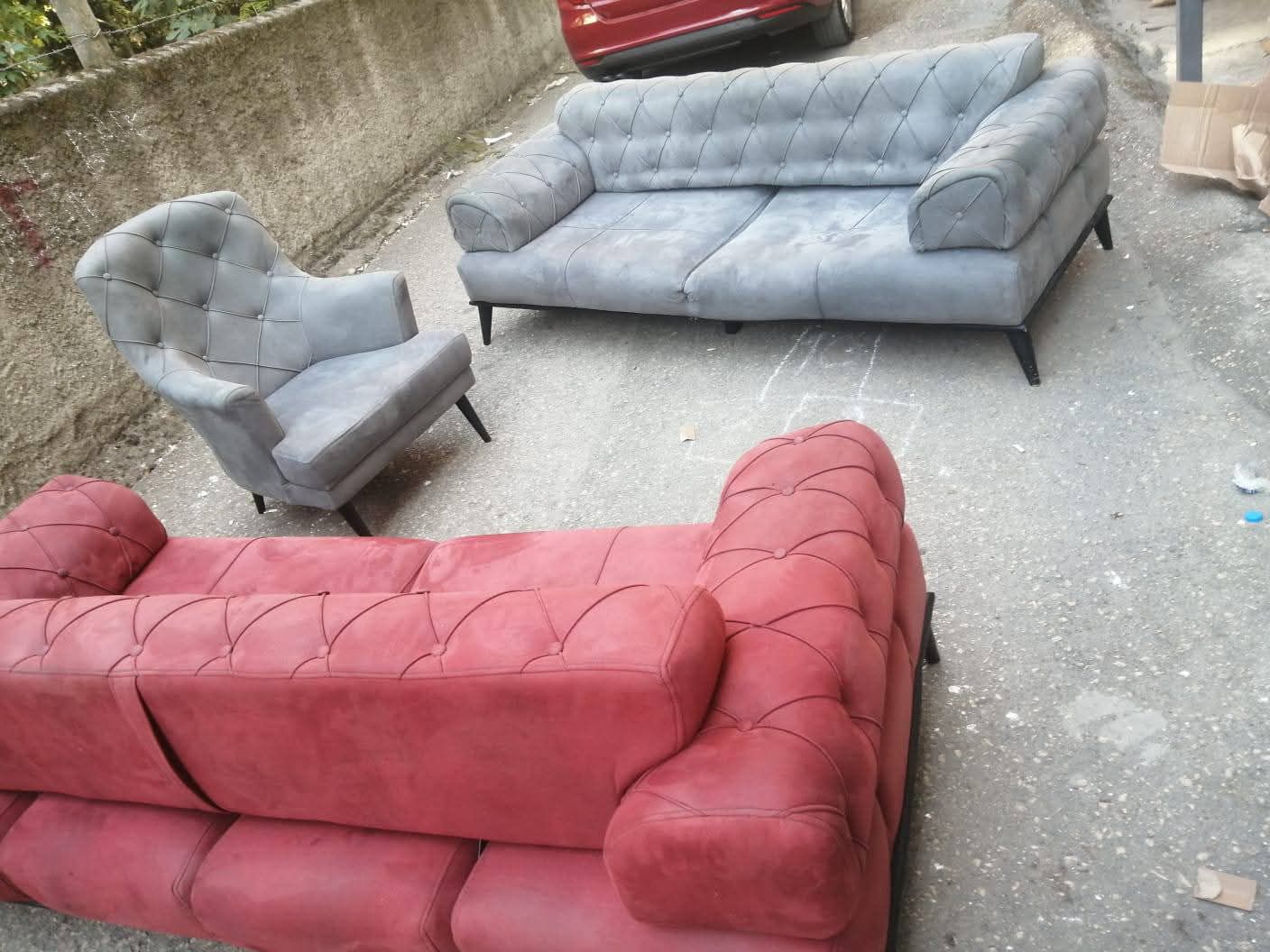 أي طقم ب ٢٠٠ دولار