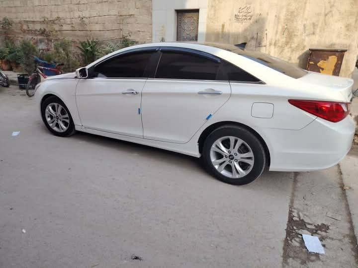 #للبيع_سوناتا_2013
•