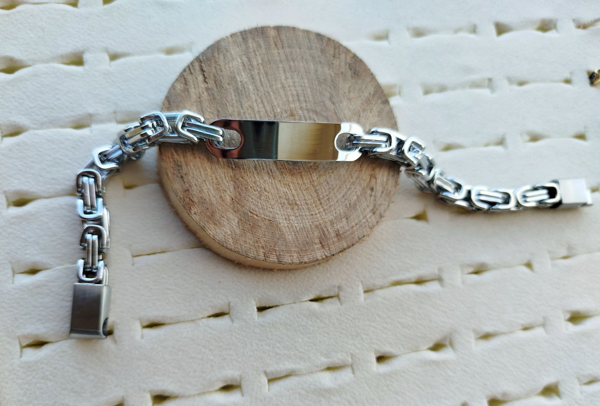 تشكيلة اكسسورات شبابية